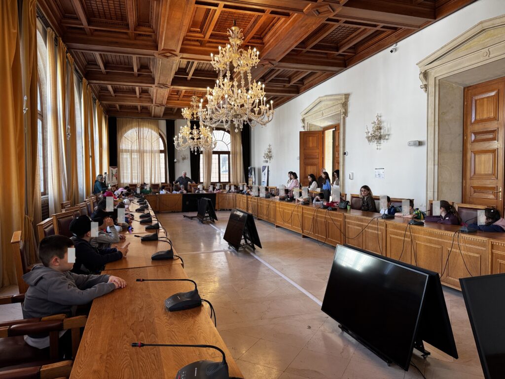 Επίσκεψη από τους μαθητές του 45ου Δημοτικού Σχολείου στον Δήμαρχο Ηρακλείου Αλέξη Καλοκαιρινό