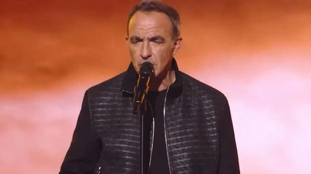 Ο Νίκος Αλιάγας τραγούδησε τον «Μέτοικο» στο γαλλικό Voice