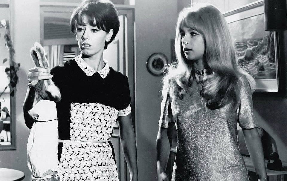 Κωνσταντάρου: «Η Αλίκη Βουγιουκλάκη δεν ήταν αυτή που ξέρει ο κόσμος, παρίστανε την Barbie»