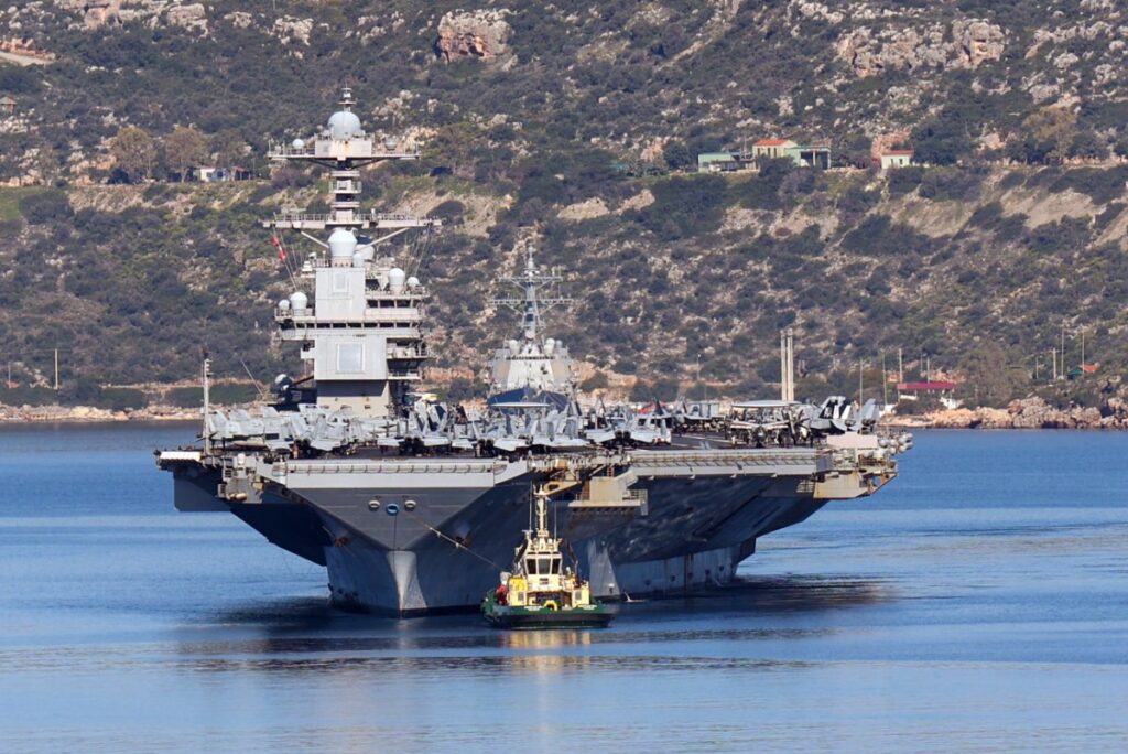 Παγκρήτια κινητοποίηση στη Βάση της Σούδας