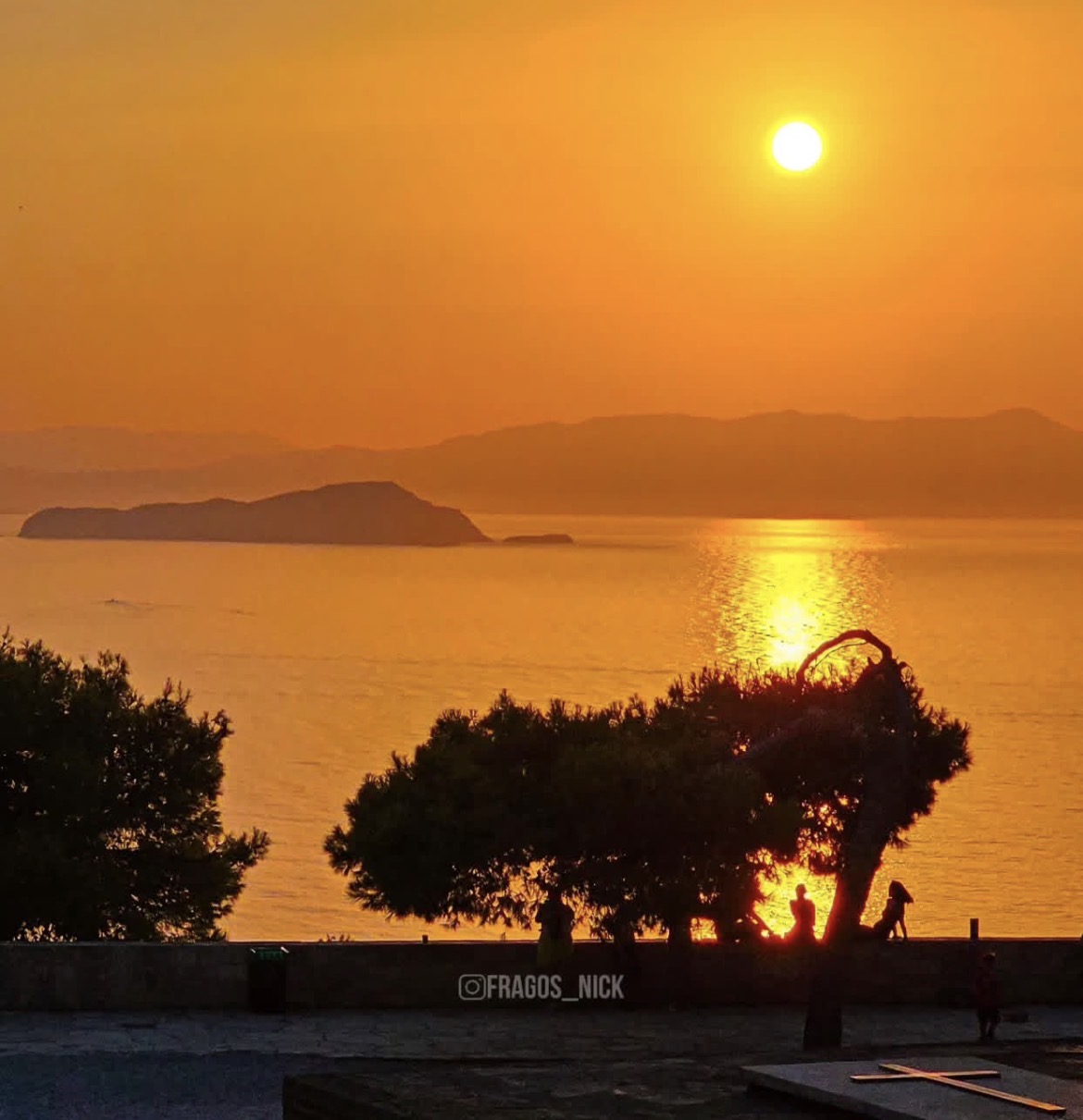 Τάφοι Βενιζέλων (φωτο) | ekriti.gr