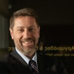 Τζαμπέ ή πασέ; *Του Αργύρη Αργυριάδη