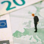 Μετρητά: Έρχονται νέα χαρτονομίσματα ευρώ το 2027, σε τι θα διαφέρουν